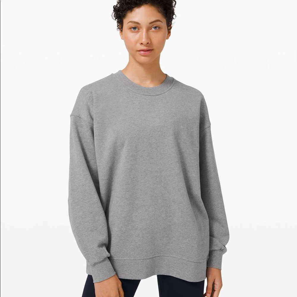 SOLD Lululemon perfectly oversized crew size 4